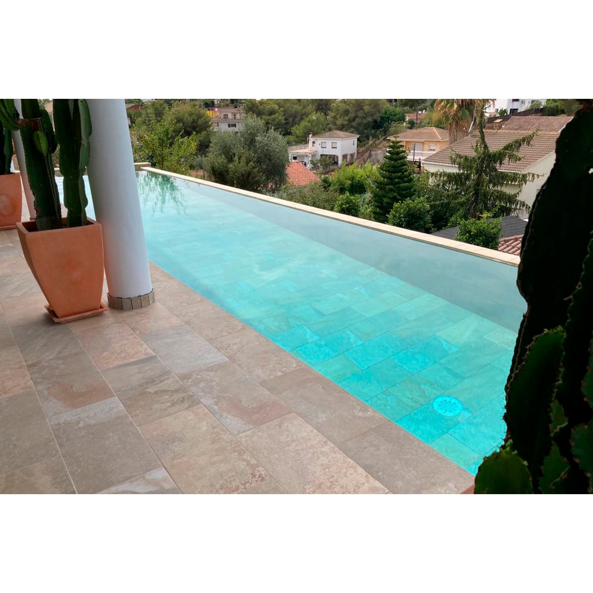 Foto de ambiente Pietro Golden - Exterior e interior de piscina
